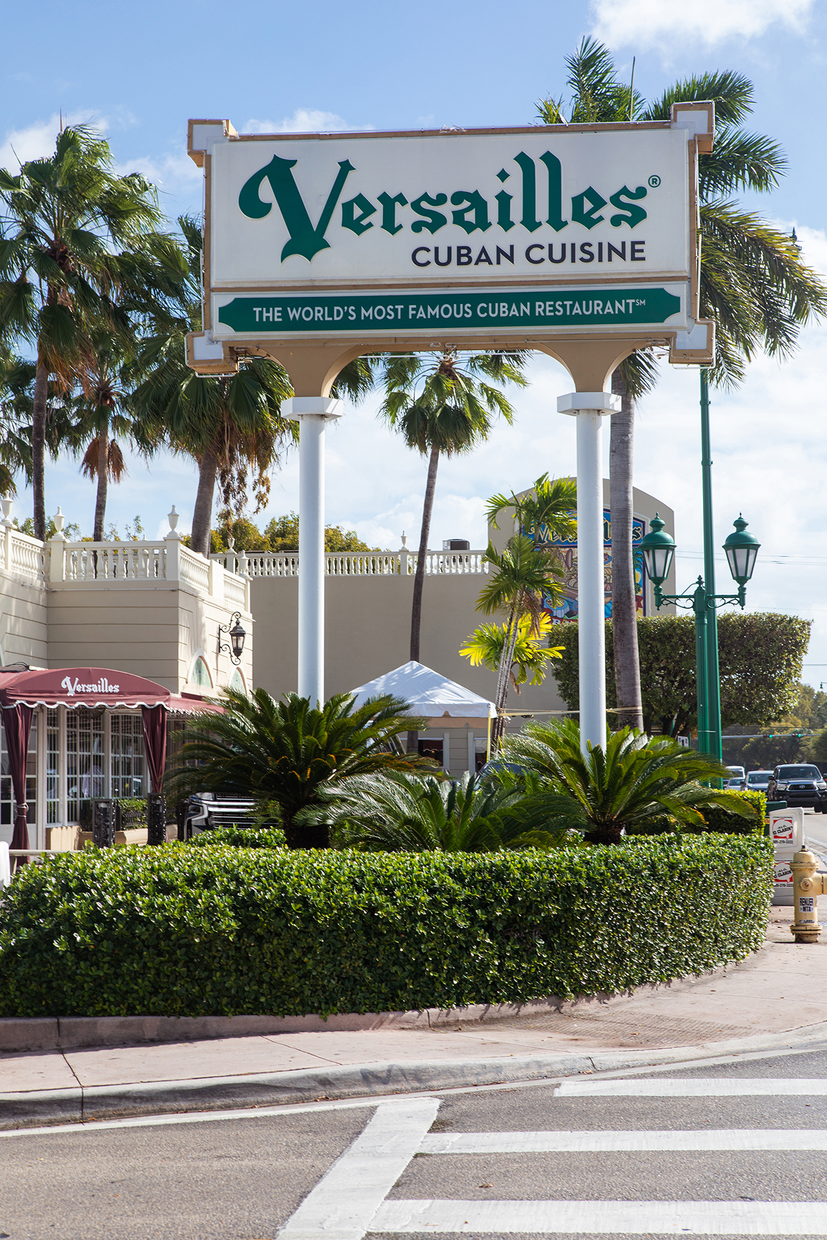 Versailles Outdoor